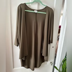 Small Olive-ish Color Lindsay LuLaRoe - LOTS OF STRETCH- like new!